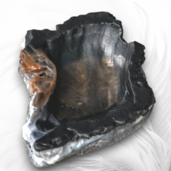 Handmade Resin Geode Style Trinket Dish - Picture 4 of 8